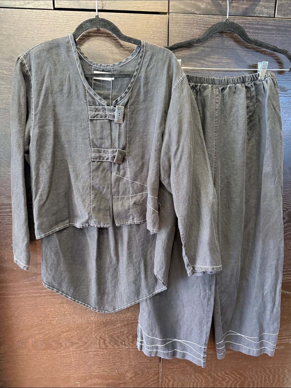 Relaxed Washed Black Bodil Two-Piece Linen Set